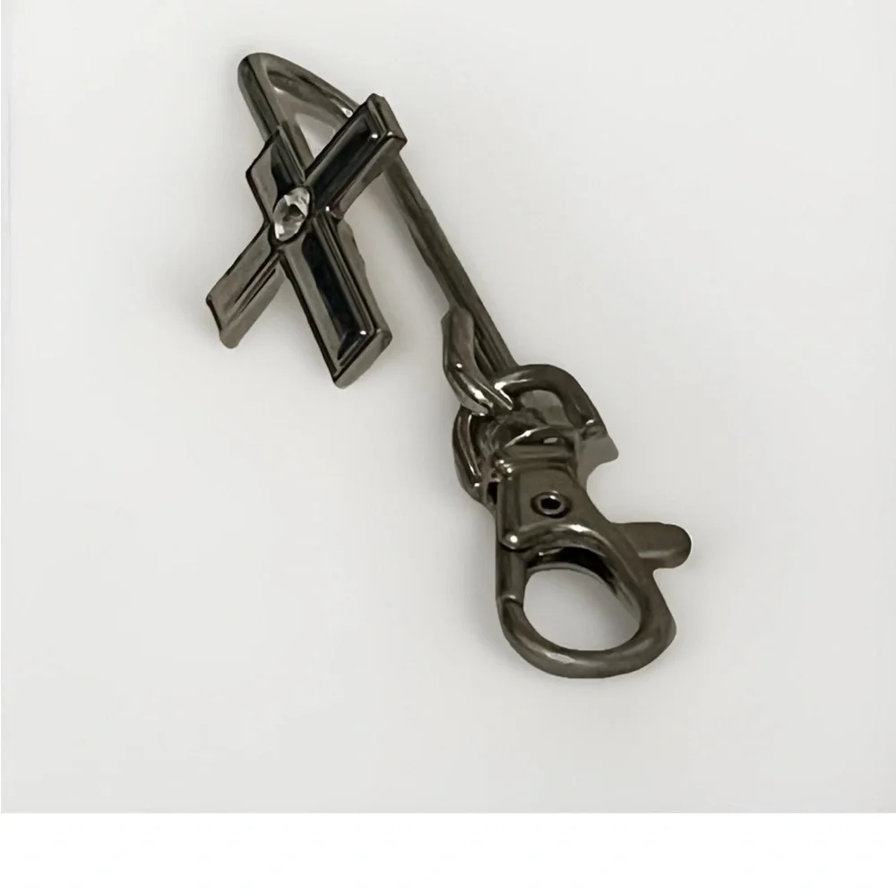 Alexx Finders Vintage Key Purse Cross keychain. Christian Accessories.